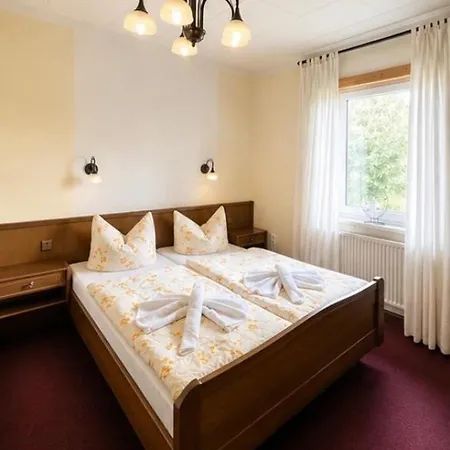 Und Am Buchberg Bed & Breakfast